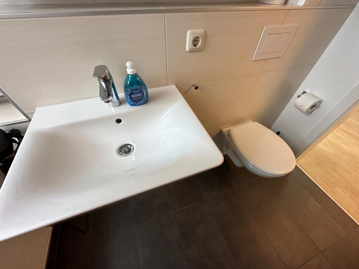 Traumhafte Haushaelfte Mit Kamin, Garten & Whirlpool Apartment Berlin Ngoại thất bức ảnh